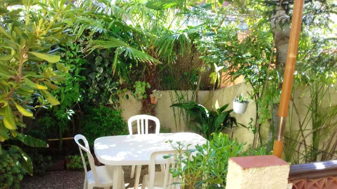 Maison Charmante A Sainte-Marie Avec Grand Jardin エクステリア 写真