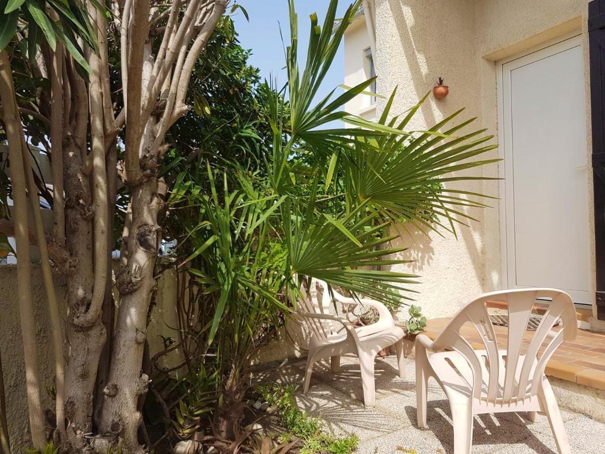 Maison Charmante A Sainte-Marie Avec Grand Jardin エクステリア 写真